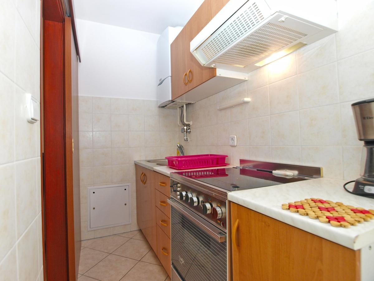 Apartment Alma 1600 Pula Exterior foto